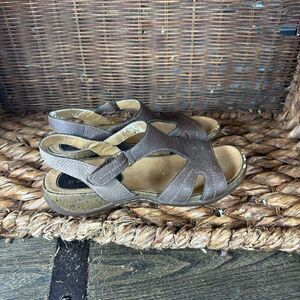 Naturalizer Sz 9 1/2M Women's Montecito Gray Sandals Comfort Soles